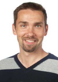 Klik p� billedet for at se skuespillerens profil